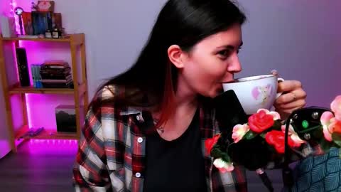 Snapshot of peachybabe__ chatting on October 1, 7:24 pm Peachy online show from October 1, 7:24 pm