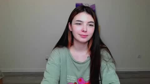 Snapshot of peachybabe__ chatting on February 25, 10:31 pm Peachy online show from February 25, 10:31 pm