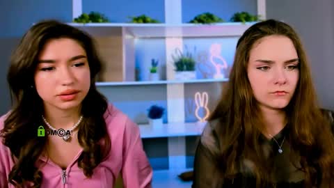 pearl_heart online show from March 25, 12:34 pm