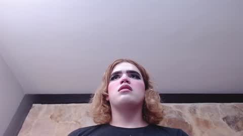 Snapshot of pearl_michelts chatting on February 4, 5:23 pm michel online show from February 4, 5:23 pm