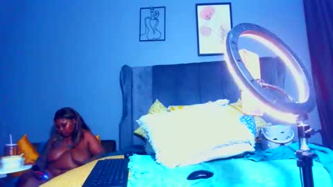 Pearl online show from November 3, 7:48 pm