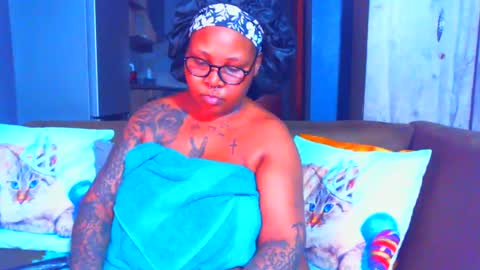 Pearl online show from March 6, 11:53 pm