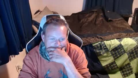 pecker40 online show from December 8, 12:13 am