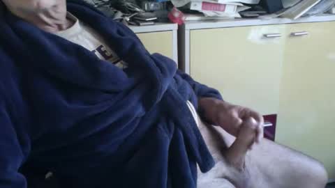 Snapshot of pegaso1000 chatting on September 30, 7:52 am pegaso1000 online show from September 30, 7:52 am