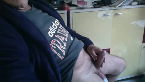 Snapshot of pegaso1000 chatting on October 7, 10:33 am pegaso1000 online show from October 7, 10:33 am