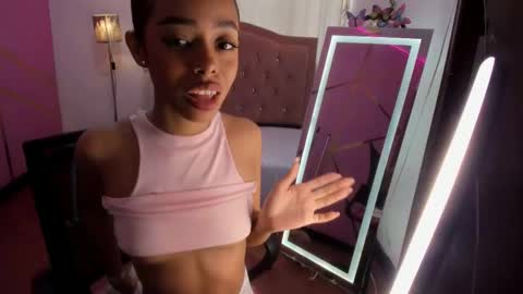 Snapshot of peneelopeecute chatting on February 24, 10:14 pm peneelopeecute online show from February 24, 10:14 pm