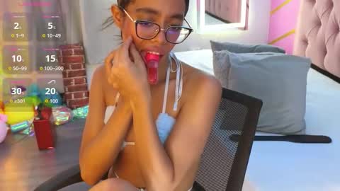 peneelopeecute online show from November 29, 10:06 pm