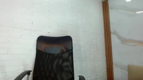 Snapshot of penelopee_rouse chatting on October 11, 12:15 am Penelopee Rouse online show from October 11, 12:15 am