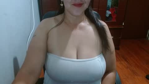 penelopefuckass online show from October 18, 12:15 am