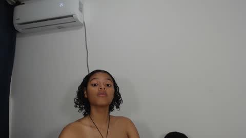 Snapshot of penelopeh_ chatting on September 20, 2:36 am penelopeh_ online show from September 20, 2:36 am