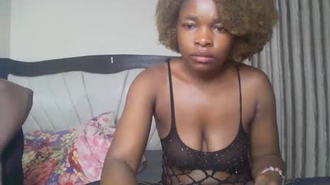 pengcaramell2 online show from February 20, 9:28 pm