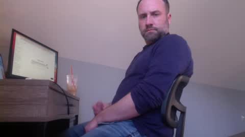 Snapshot of pepper_rock chatting on December 18, 7:52 pm Pepper Rock online show from December 18, 7:52 pm