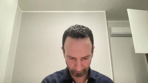Snapshot of peppinslosqualo chatting on March 1, 1:32 am peppinslosqualo online show from March 1, 1:32 am