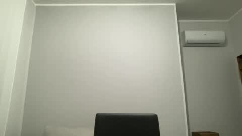 Snapshot of peppinslosqualo chatting on February 25, 7:27 pm peppinslosqualo online show from February 25, 7:27 pm
