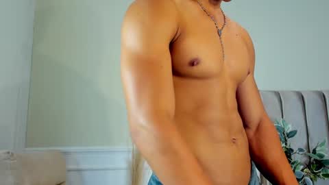 Snapshot of percy_god chatting on September 18, 12:25 am percy_god online show from September 18, 12:25 am