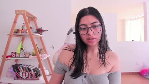 Sarah Ana Banana online show from January 14, 5:01 pm