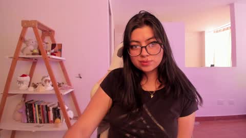 Sarah Ana Banana online show from February 7, 10:30 pm