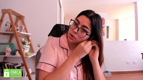 Sarah Ana Banana online show from February 18, 5:57 pm