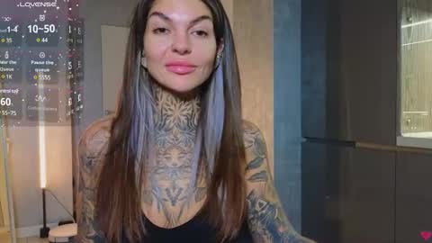 Snapshot of perfecttbaby77n chatting on February 17, 6:17 pm Anna online show from February 17, 6:17 pm