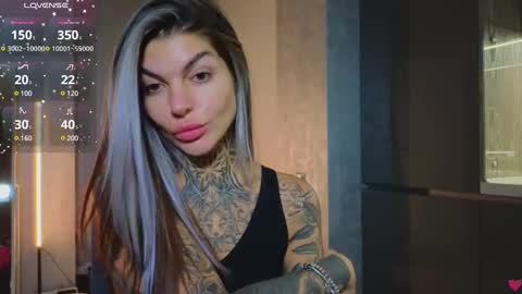 Snapshot of perfecttbaby77n chatting on February 18, 5:09 pm Anna online show from February 18, 5:09 pm