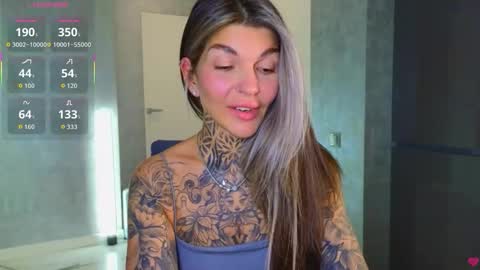 Snapshot of perfecttbaby77n chatting on September 19, 7:56 am Anna online show from September 19, 7:56 am