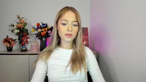 Cindy online show from November 25, 7:07 am