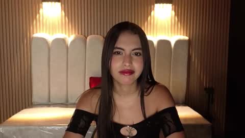 perla_lovely online show from January 19, 12:37 pm
