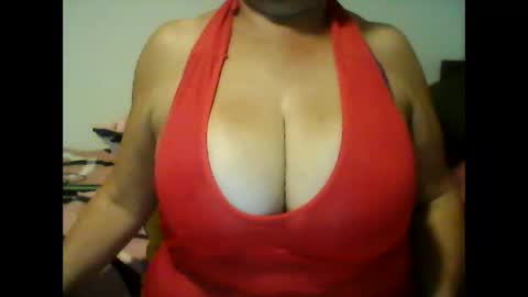 Snapshot of perlita070822 chatting on January 19, 4:44 am perlita070822 online show from January 19, 4:44 am