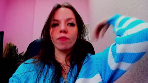 Snapshot of persinaky chatting on February 2, 1:41 pm horror flying on the wings of the night.... online show from February 2, 1:41 pm