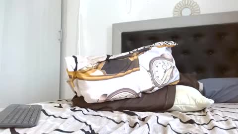 Carlos online show from September 27, 5:00 pm