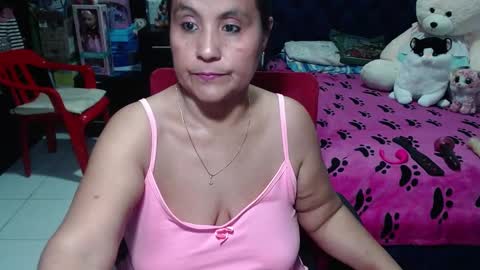 Snapshot of pervert_mommy_x chatting on February 13, 9:09 am SAMY online show from February 13, 9:09 am