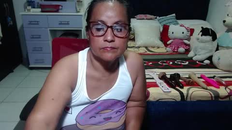 Snapshot of pervert_mommy_x chatting on September 16, 1:24 pm SAMY online show from September 16, 1:24 pm