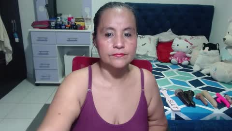Snapshot of pervert_mommy_x chatting on October 8, 11:49 am SAMY online show from October 8, 11:49 am