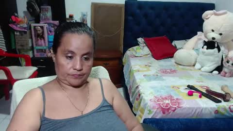 Snapshot of pervert_mommy_x chatting on February 7, 12:28 pm SAMY online show from February 7, 12:28 pm