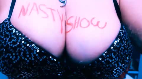  Nicole   online show from October 29, 7:03 pm