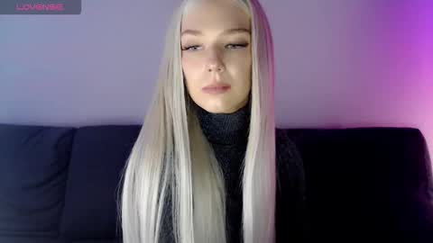 Isabella online show from December 4, 11:54 am