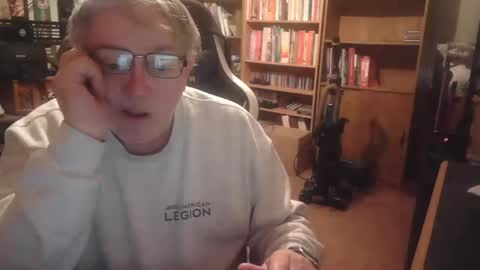 Snapshot of peterinohio57 chatting on October 19, 11:42 pm peterinohio57 online show from October 19, 11:42 pm