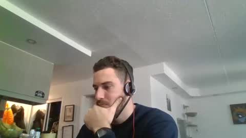         ttps VF8L9ABFMref wl share online show from December 6, 3:06 pm