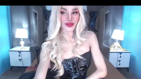 Snapshot of petite_bigload_7inches_thick69 chatting on October 16, 9:24 pm BIGLOAD online show from October 16, 9:24 pm