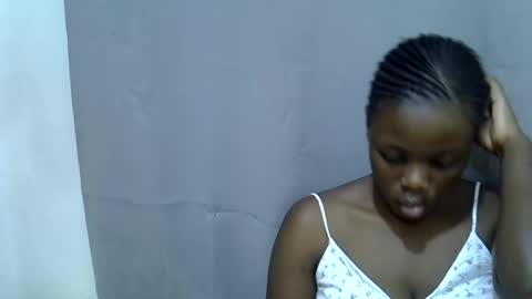 Snapshot of petite_melan chatting on September 9, 6:30 pm petite_melan online show from September 9, 6:30 pm