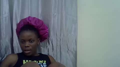 petite_melan online show from November 9, 5:05 pm