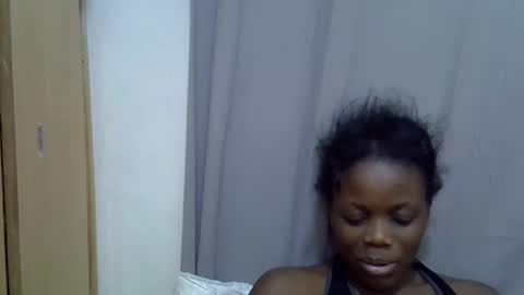 Snapshot of petite_melan chatting on October 1, 7:18 am petite_melan online show from October 1, 7:18 am