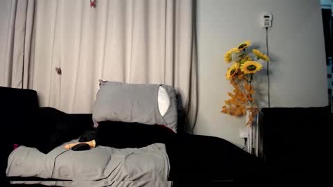 ebonyshawtypetit online show from March 7, 3:06 am