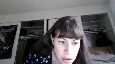 Snapshot of petitedoll30 chatting on January 27, 12:33 am Petitedoll30 online show from January 27, 12:33 am