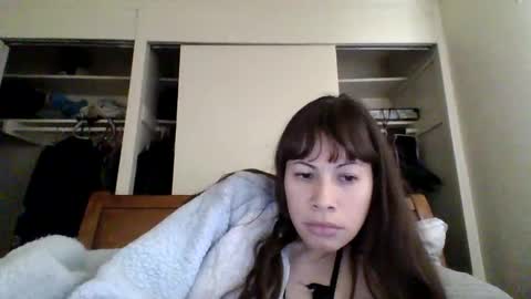 Snapshot of petitedoll30 chatting on February 5, 11:28 pm Petitedoll30 online show from February 5, 11:28 pm