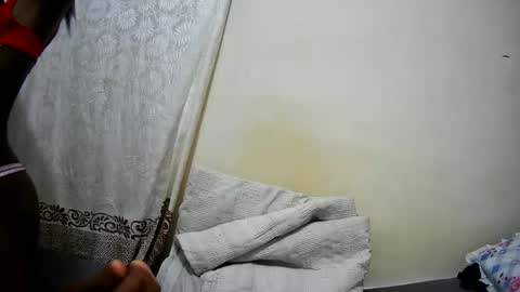 Snapshot of petitetasha chatting on October 10, 11:05 am petitetasha online show from October 10, 11:05 am