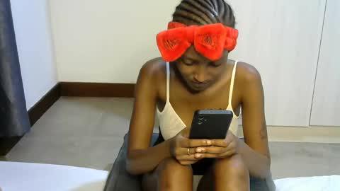 petitpearl online show from March 10, 5:18 pm