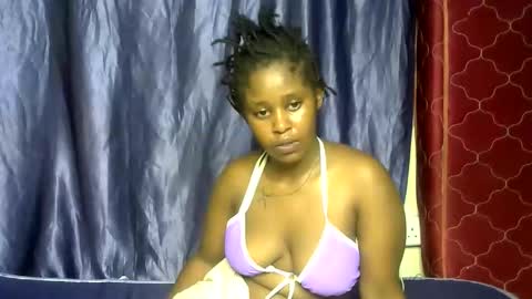 pettite_gal online show from April 2, 9:33 pm