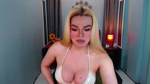 Snapshot of phenominalduodiva chatting on February 28, 12:31 pm cervena online show from February 28, 12:31 pm