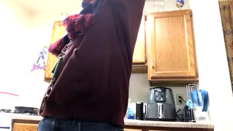 Phil online show from January 6, 9:11 pm